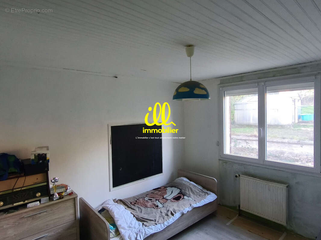 Maison 96 m² à Vendresse  - photo 4