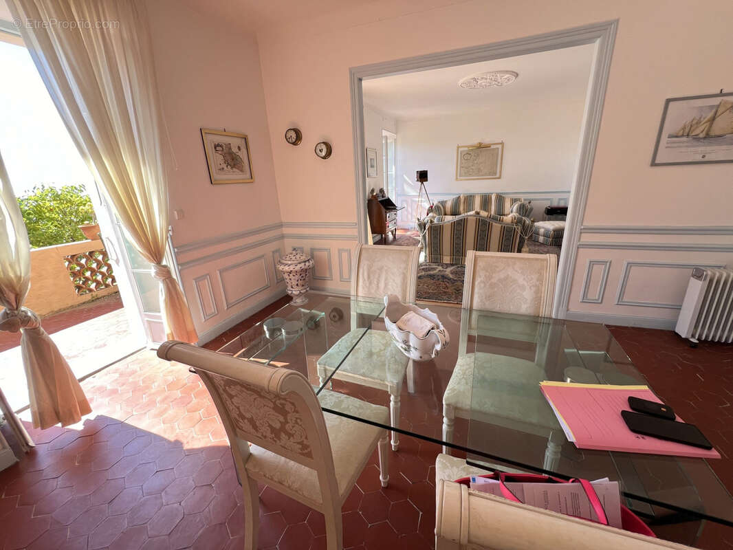 Appartement à VILLEFRANCHE-SUR-MER