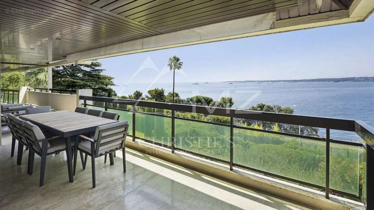 Magnifique appartement contemporain à la vue mer féerique - photo 12