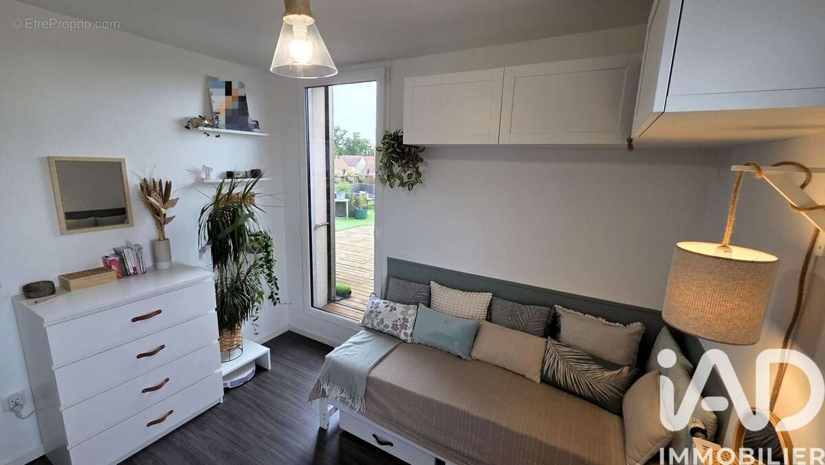 Photo 8 - Appartement à SAINTE-GENEVIEVE-DES-BOIS