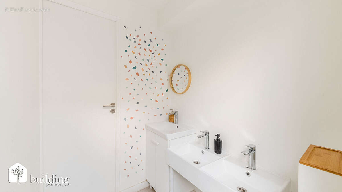 Bureaux/Local commercial - Levallois Perret  - 170 m2 - photo 12
