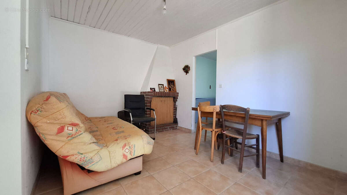 Grande maison familiale, 4 chambres, garage et dépendances. - photo 4