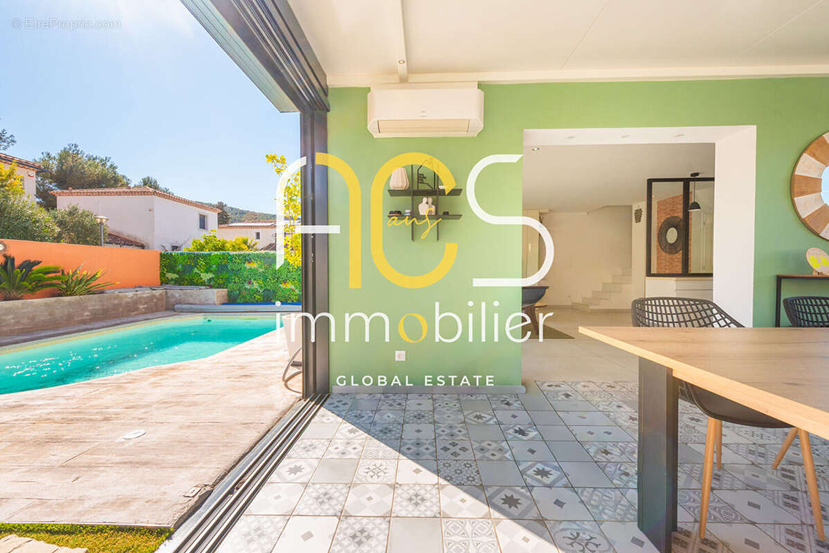 Maison à CHATEAUNEUF-LES-MARTIGUES