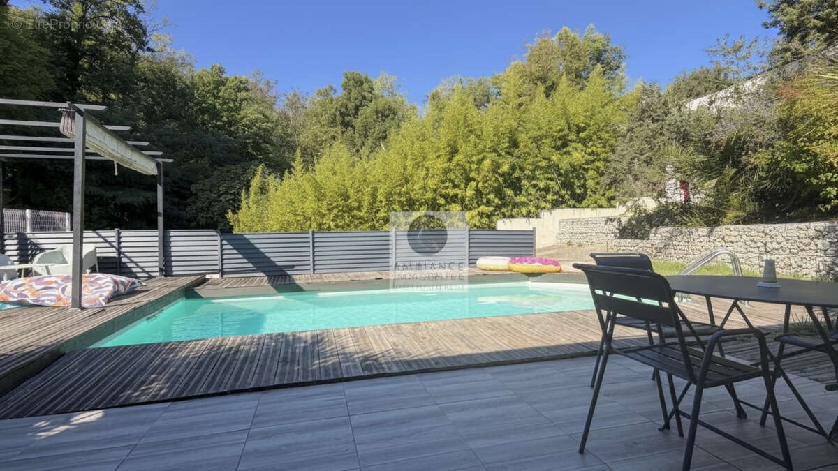 Maison à SAINT-PERAY