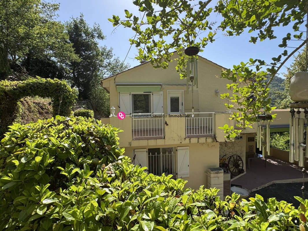 Maison 150 m² à Saint-Parthem  - photo 2