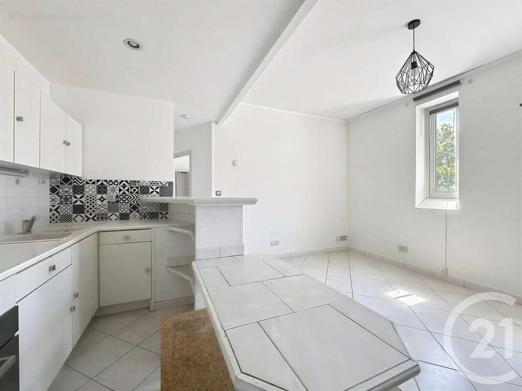 Appartement 43 m² à Villeurbanne  - photo 2