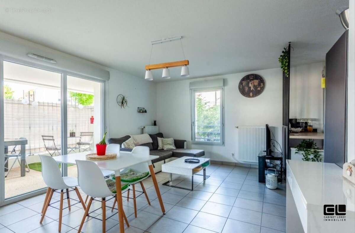 Appartement à RILLIEUX-LA-PAPE