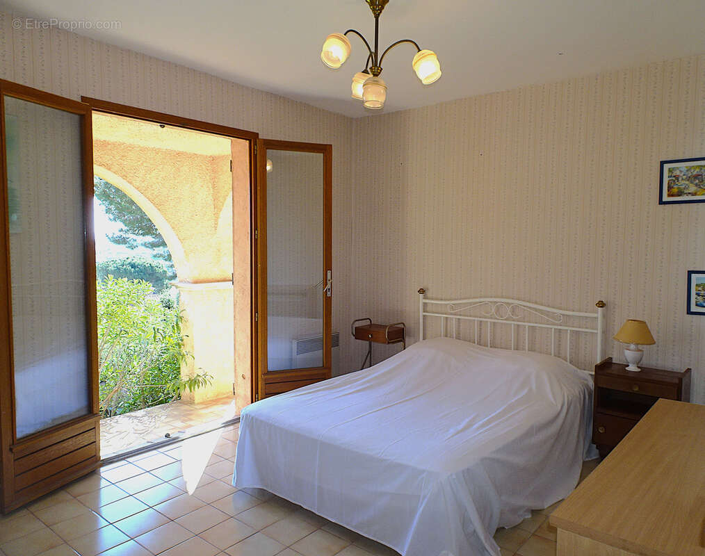 Maison à HYERES