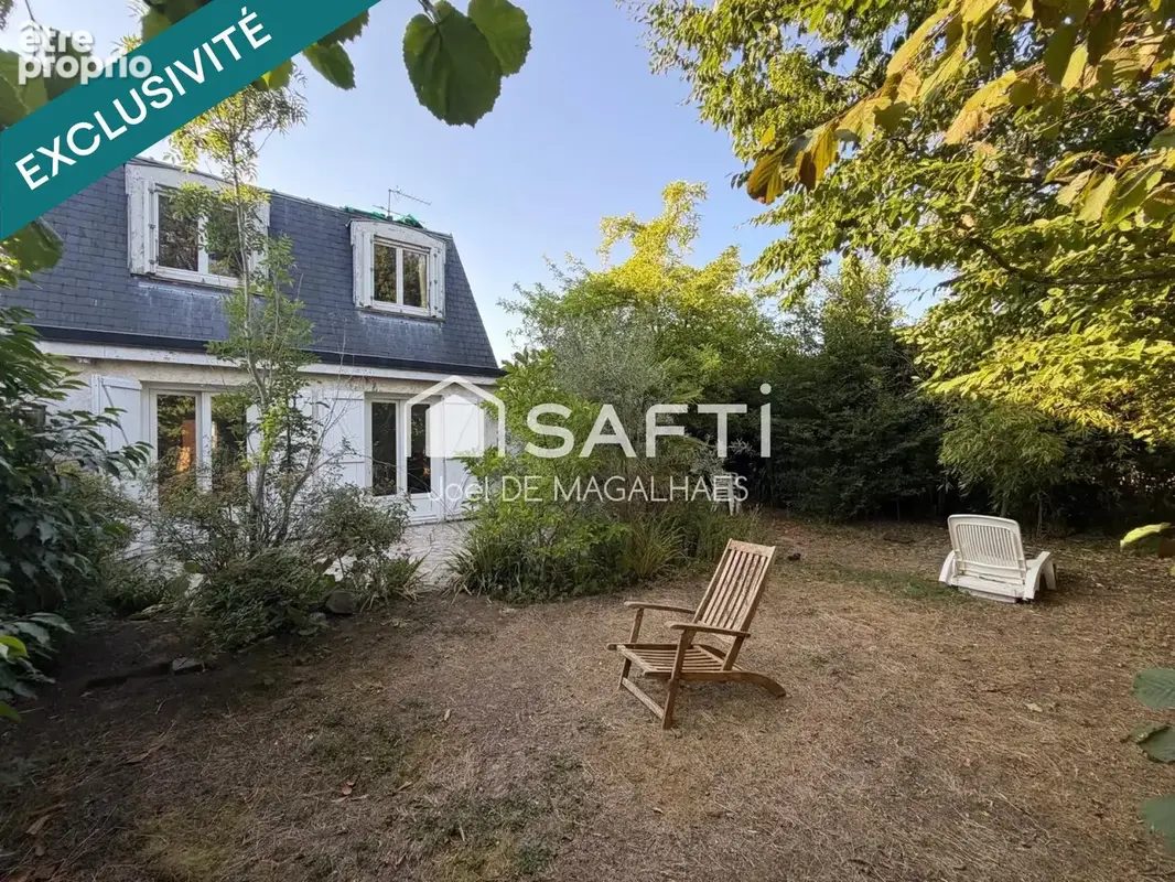Photo 1 - Maison à LE MESNIL-SAINT-DENIS