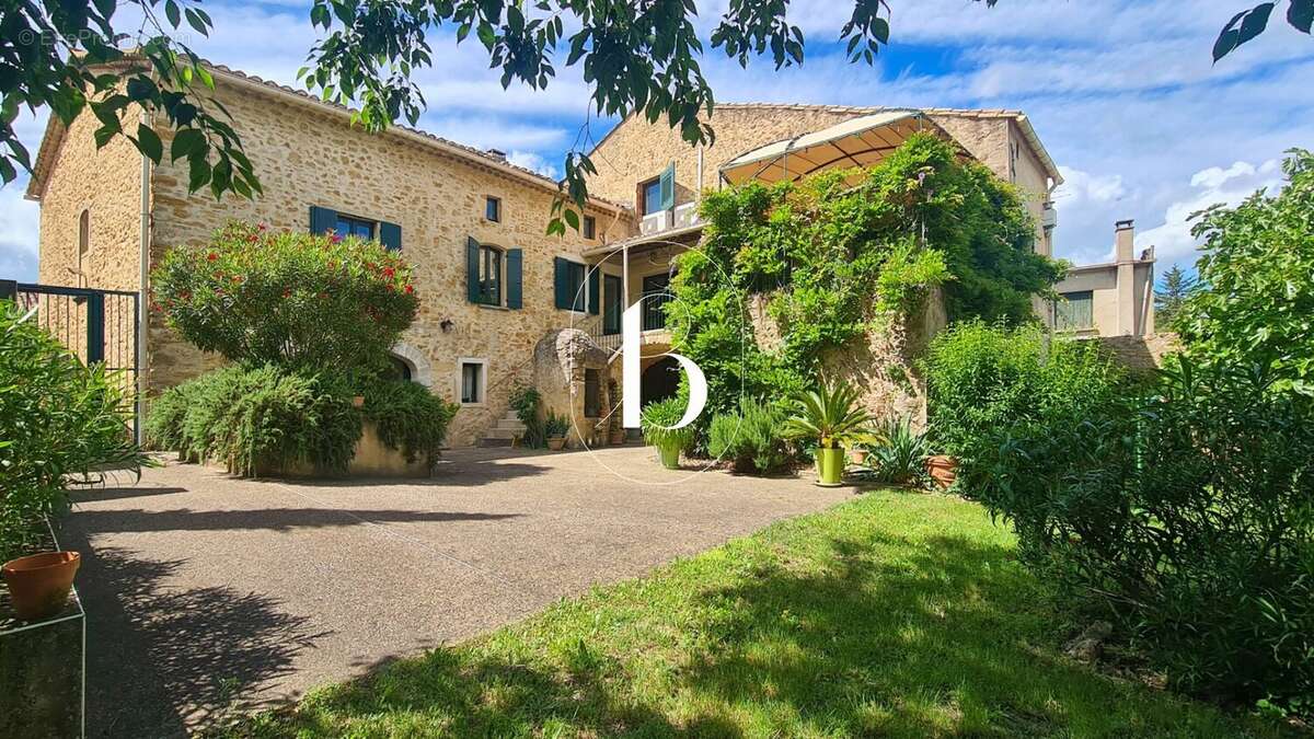 Maison à GOUDARGUES