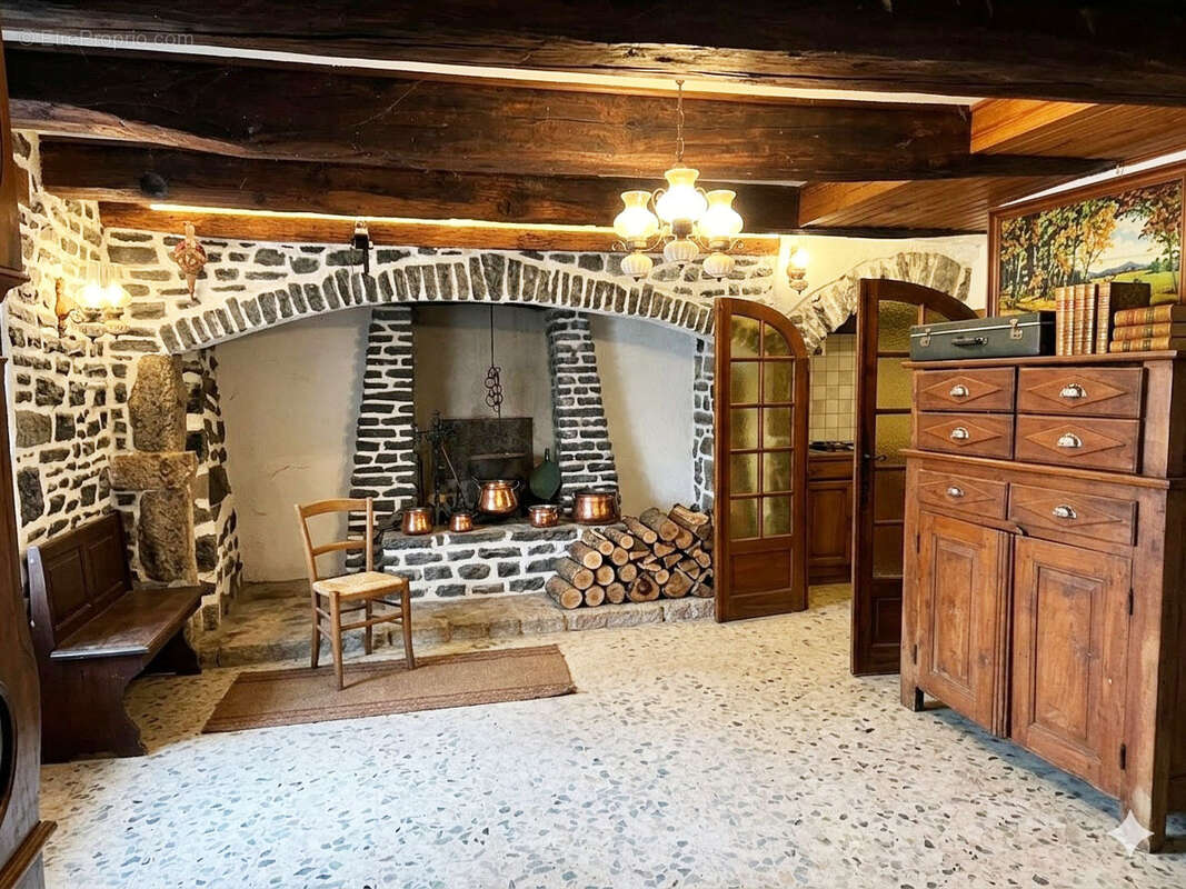 Maison à LES ESTABLES