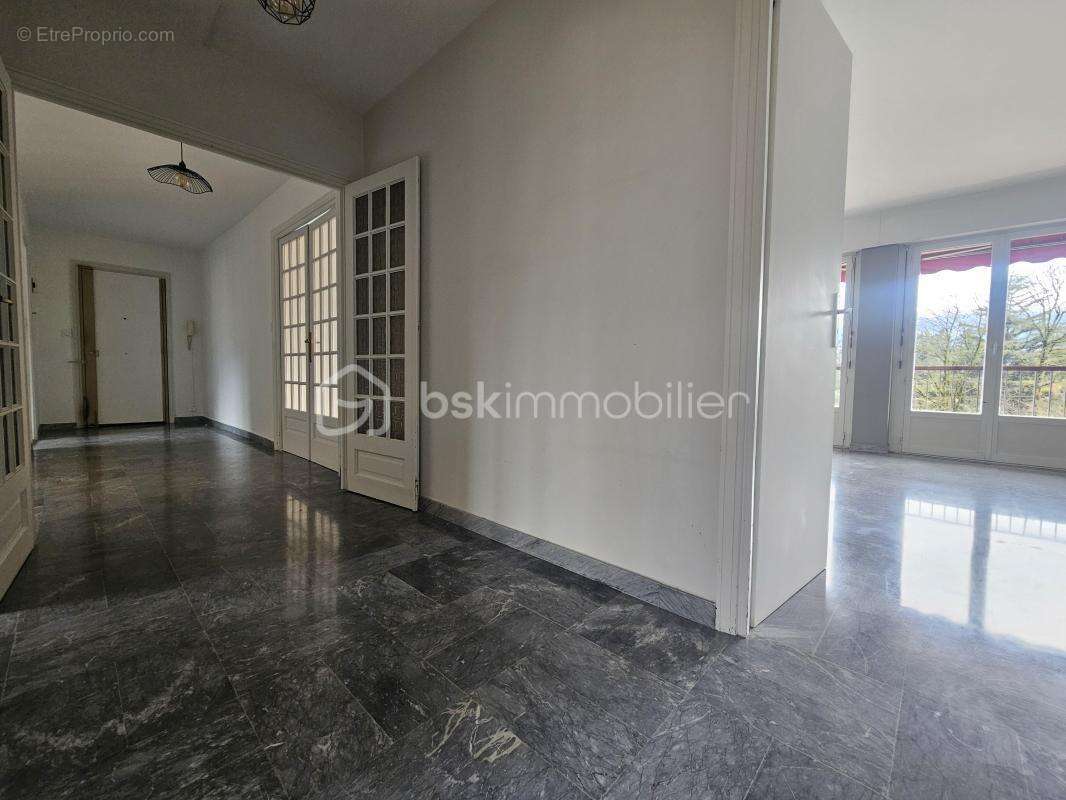 Appartement à ECHIROLLES