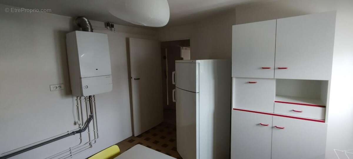 21000 DIJON - Appartement Grand 2 pièces (1 chambre) 34.81 m2 Quartier des Halles + 2 greniers aménageables 30 M² - photo 3