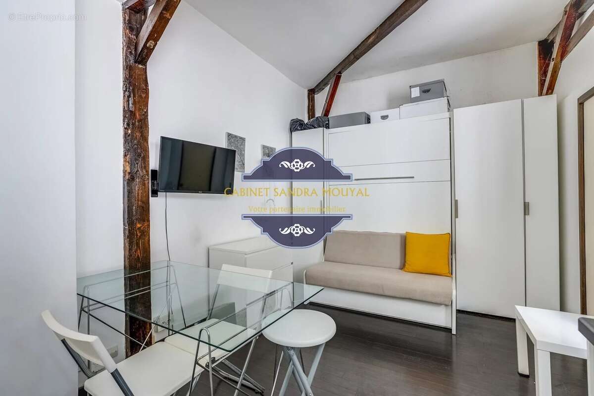 Appartement à PARIS-17E
