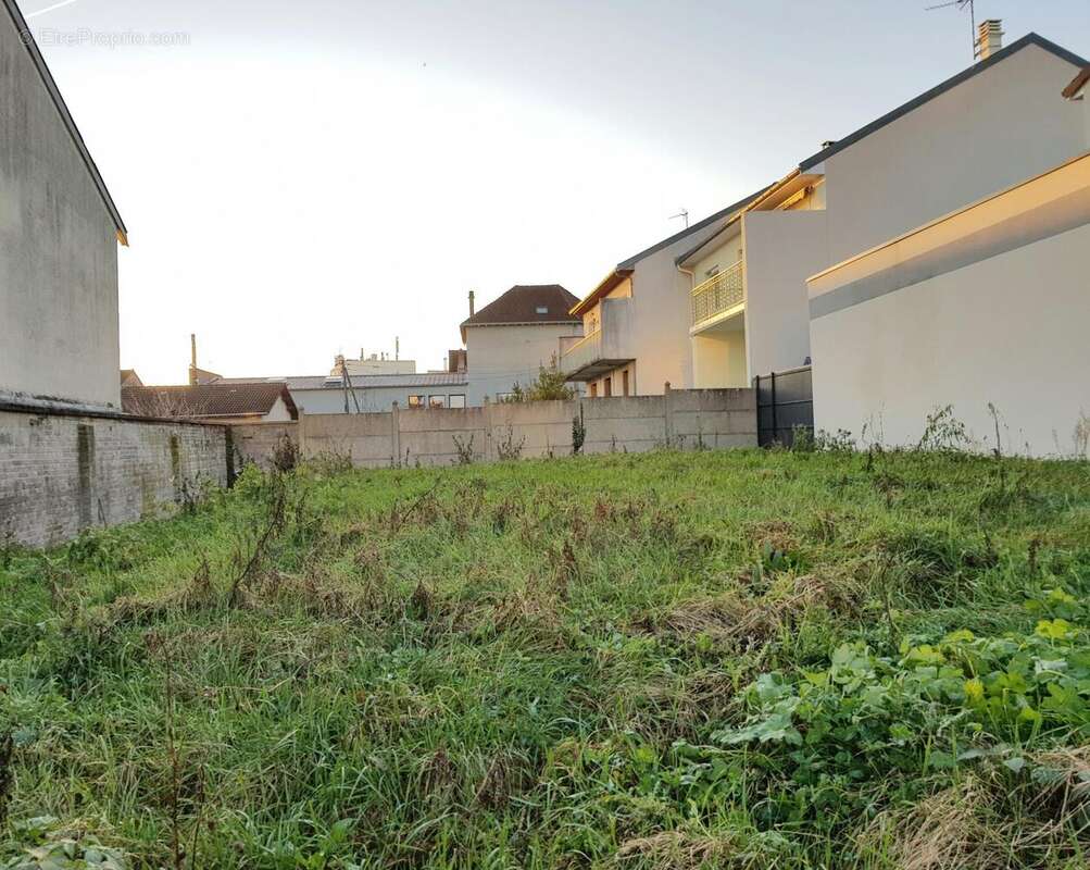 Photo 3 - Terrain à LIMOGES