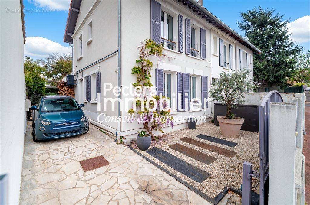 Maison à NANTERRE