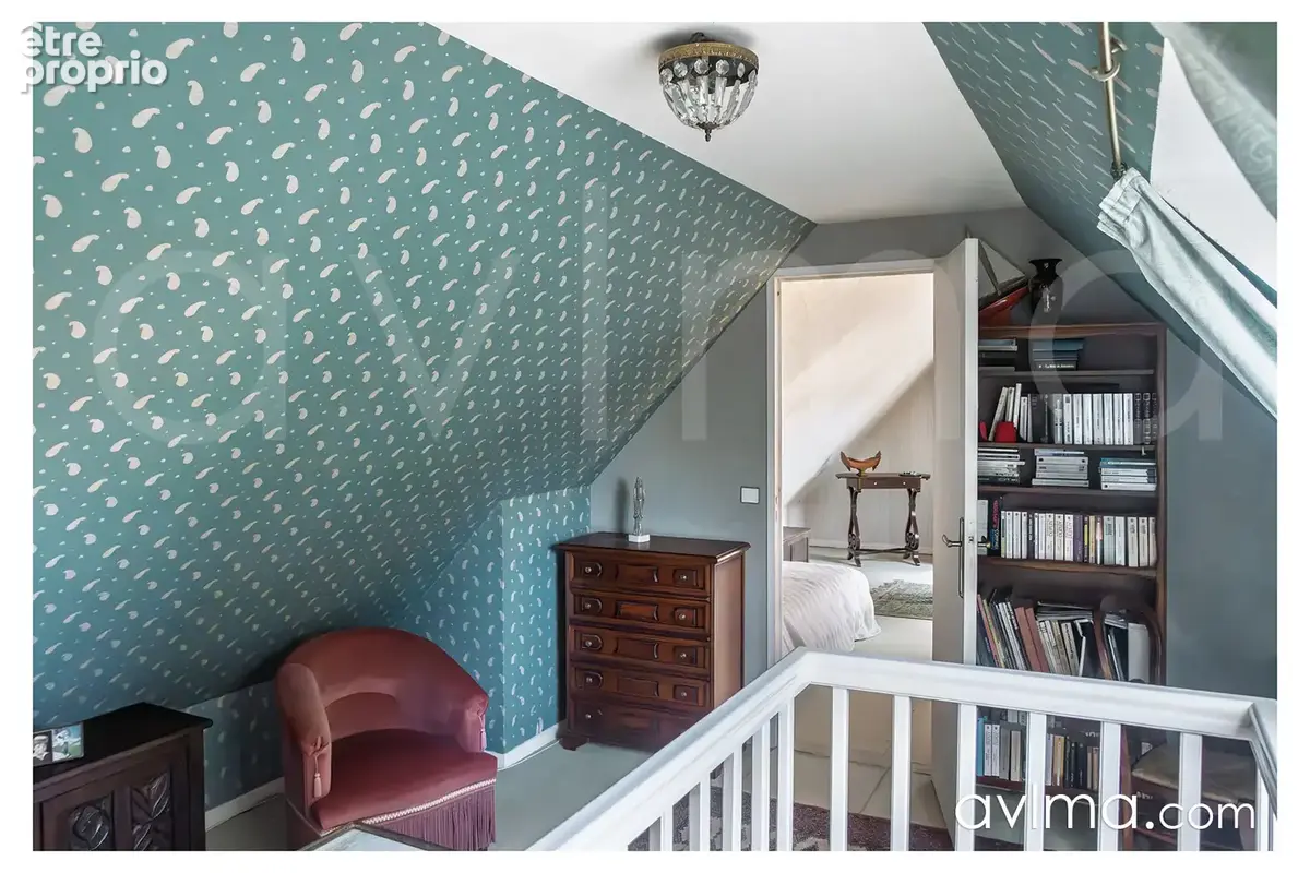 Maison familiale en parfait état dans un domaine avec tennis et piscine - centre village. - photo 17