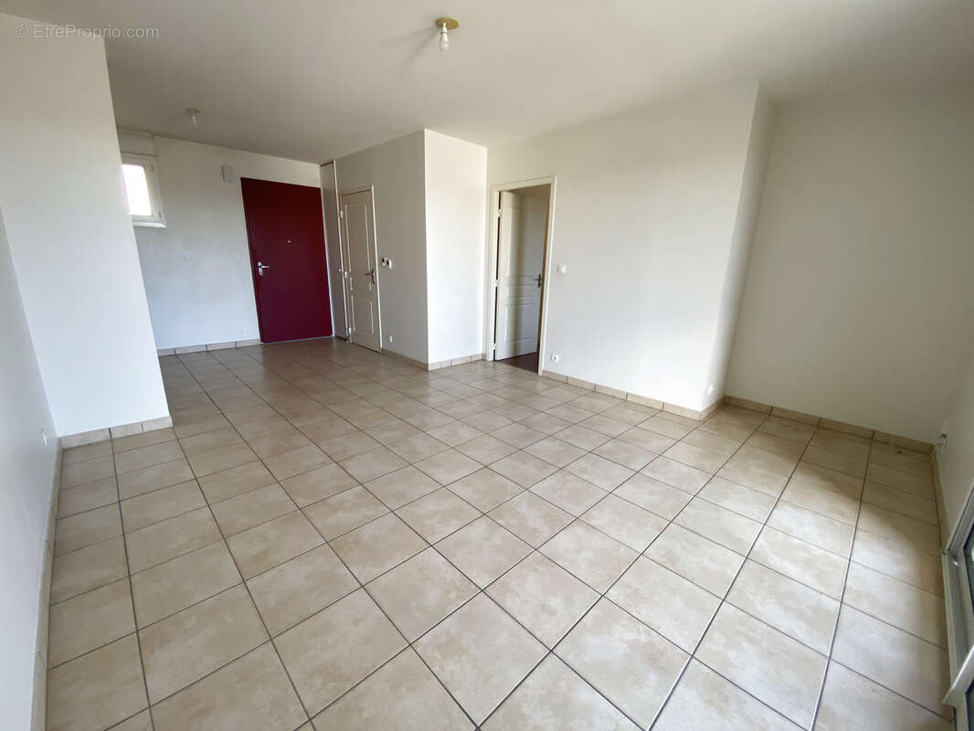 Appartement à LUC-LA-PRIMAUBE