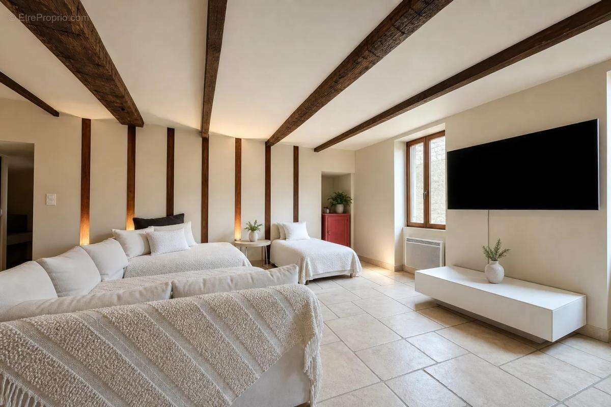 Maison rénovée 5 pièces 110 m² au calme, Peille - photo 2