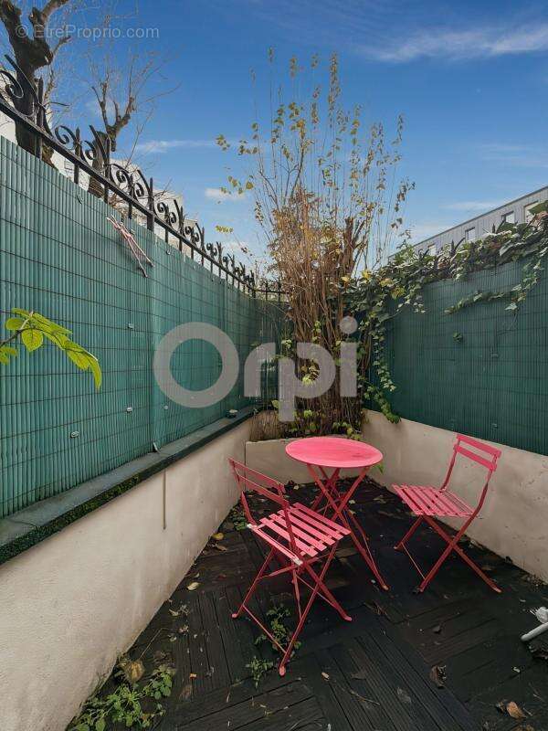 Appartement à PARIS-20E