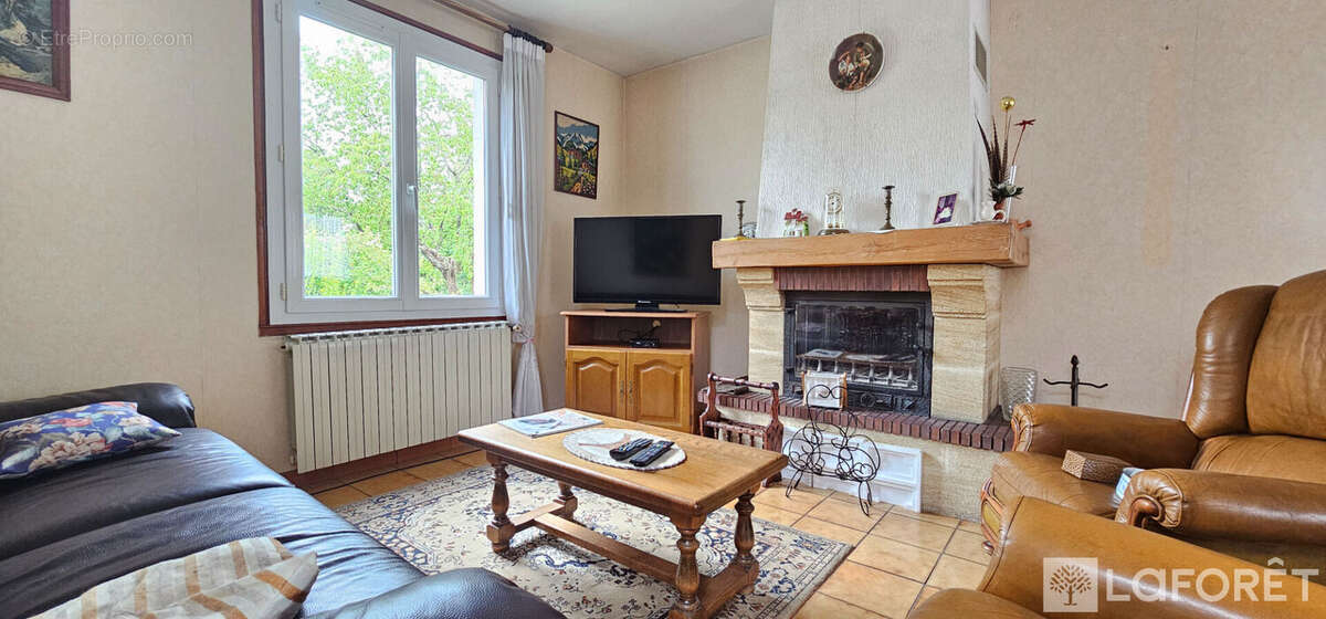 Maison à SAINTES