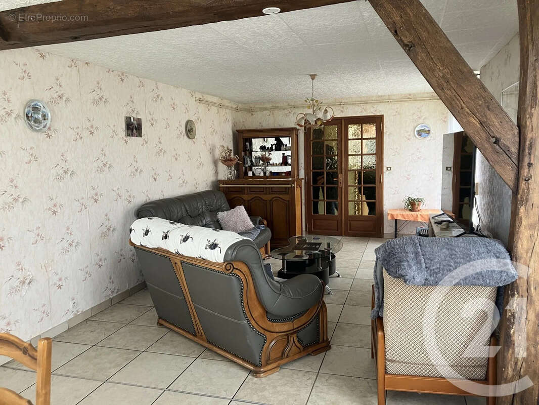 Maison à TILLOY-ET-BELLAY