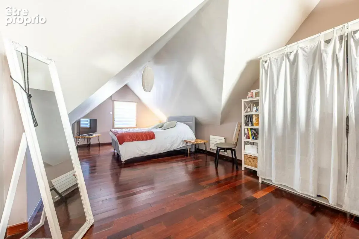 Cancale - Maison de 186 m² - 7 pièces, 5 chambres - photo 8