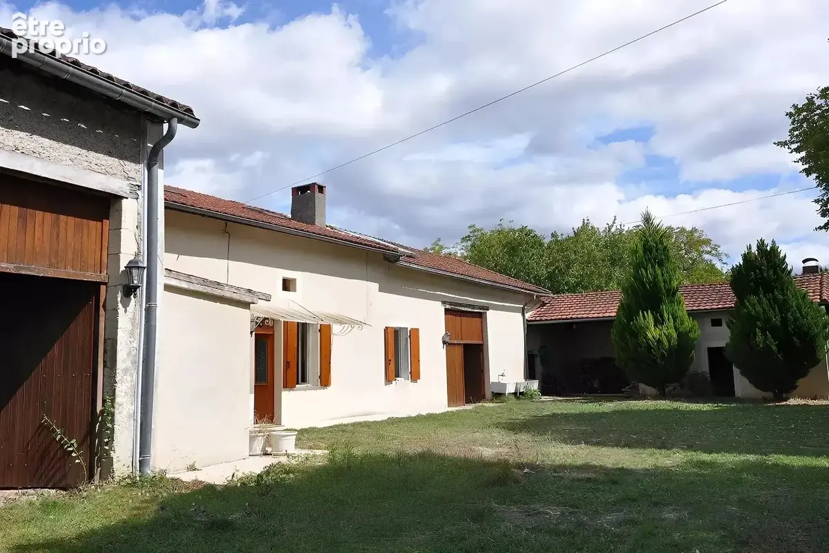 Ancienne ferme restaurée dans le secteur Aubeterre/Dronne - photo 18