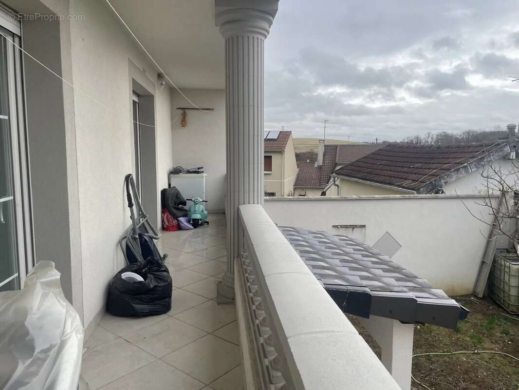 Appartement à GOUSSAINVILLE