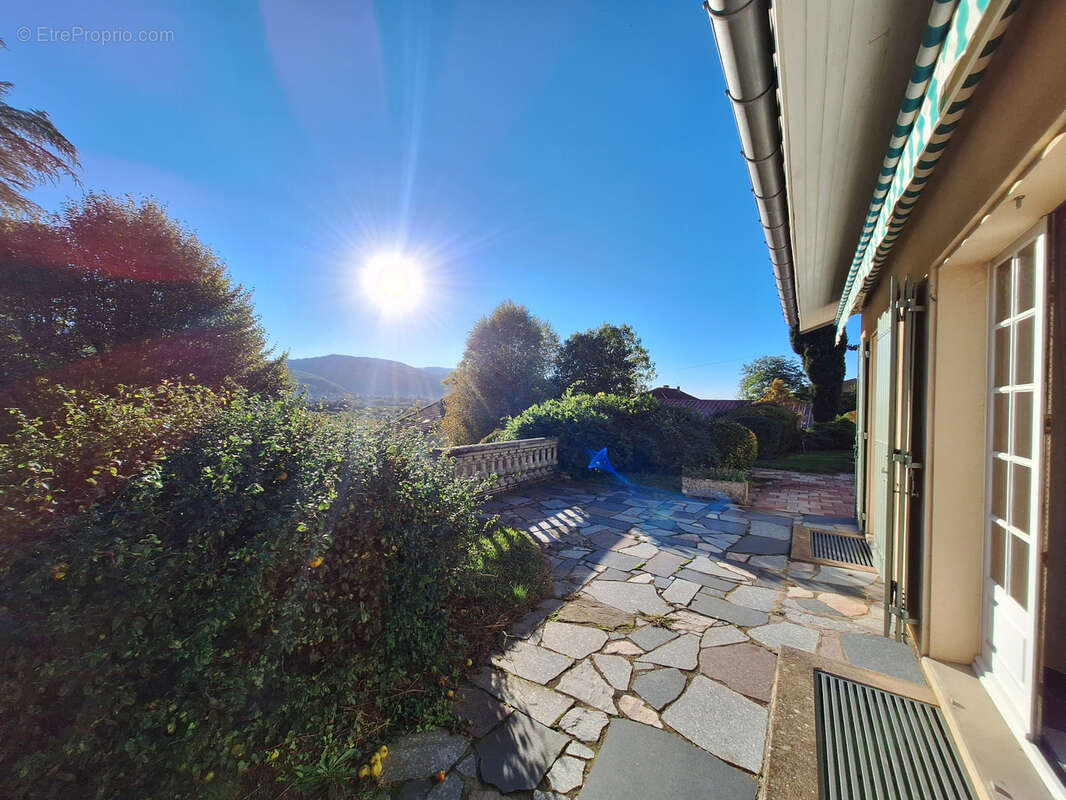 Maison à PONT-DE-LARN