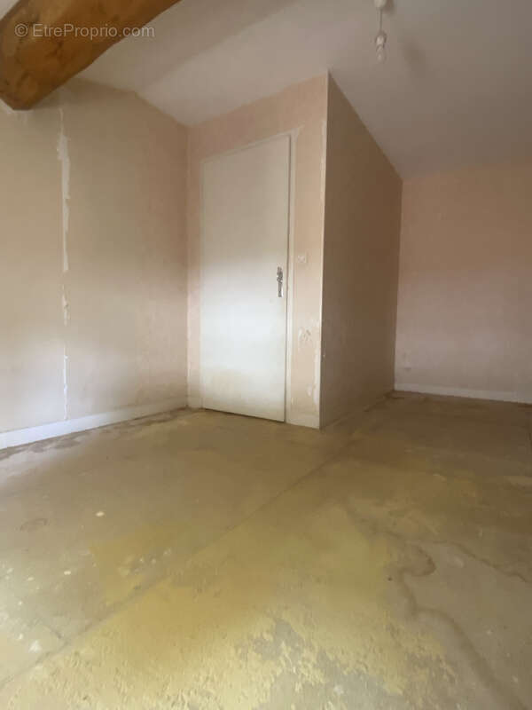 Maison 2 chambres 63 m2 garage dependance - photo 15
