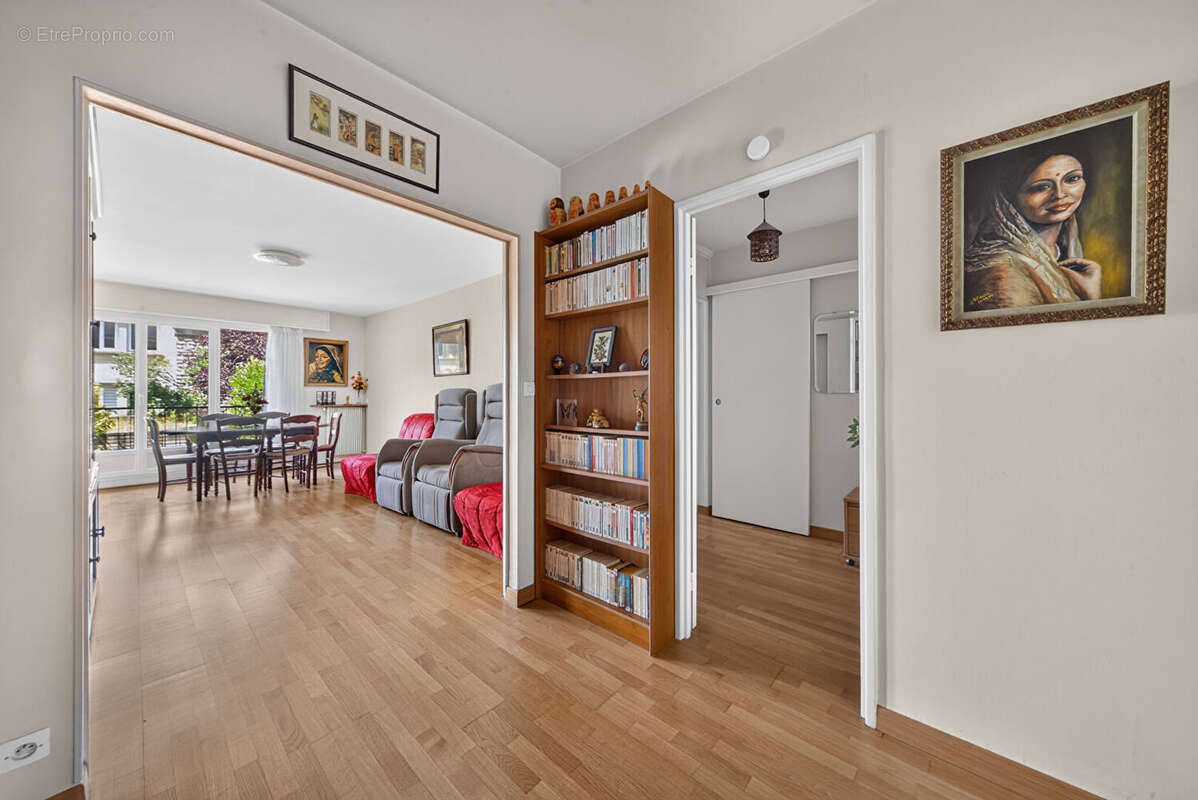 Appartement à PARIS-20E
