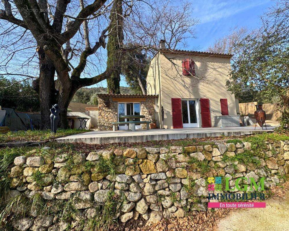 Maison à PLAN-DE-LA-TOUR