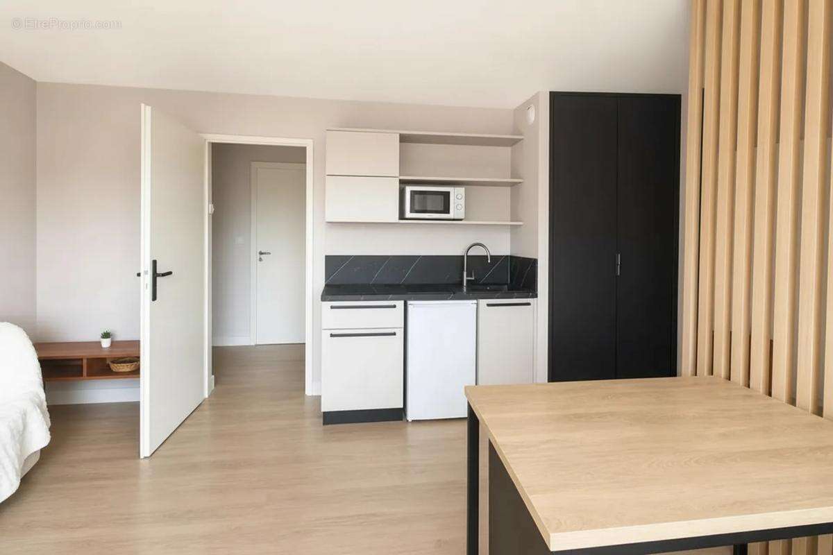 Studio 29 m² Balcon + parking - photo 6
