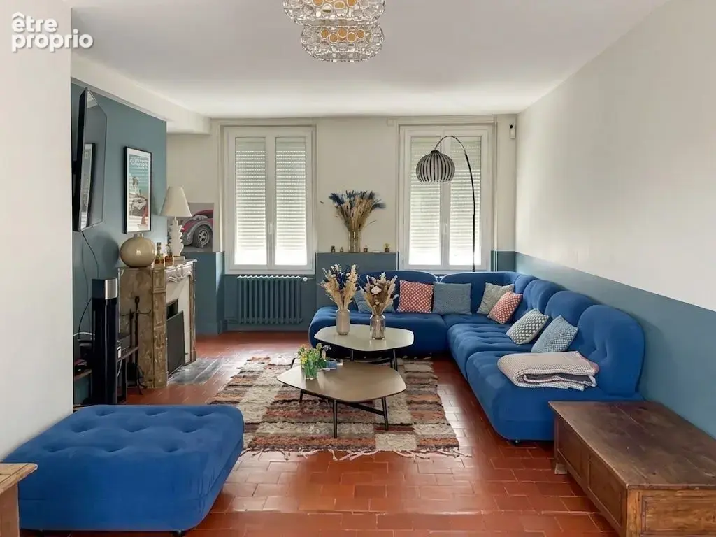 Maison familiale avec piscine et jardin arboré en centre-ville de Romorantin - photo 5