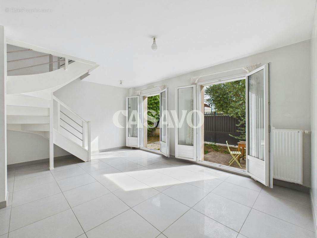 Vente Maison 6 pièces de 115m² - 95120 Ermont - photo 4