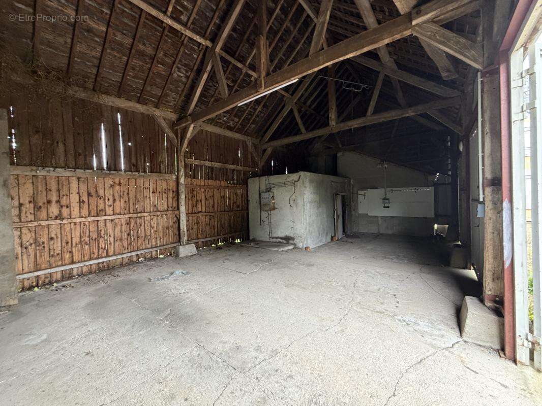 Maison de ville avec hangar et jardin – 197 m² – loury - photo 9