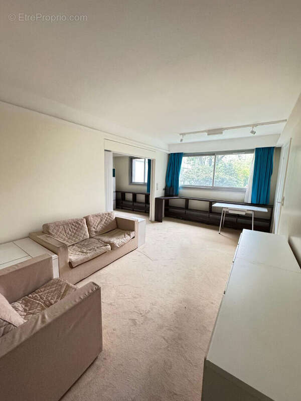 Appartement à PARIS-10E