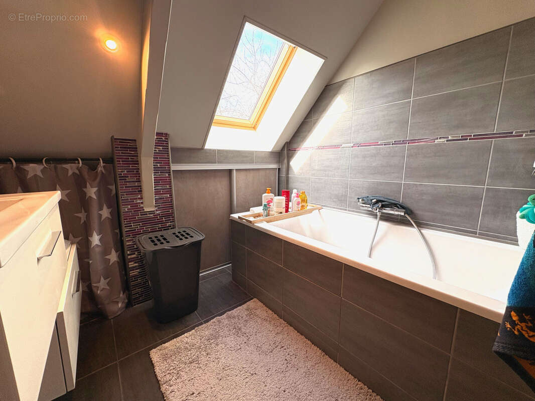 Maison à SAINTE-GENEVIEVE