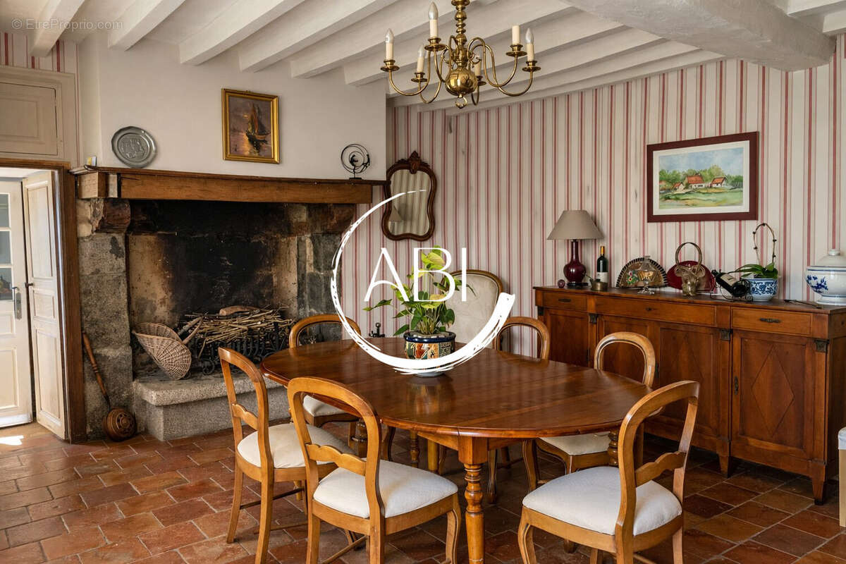 Maison à TESSE-FROULAY