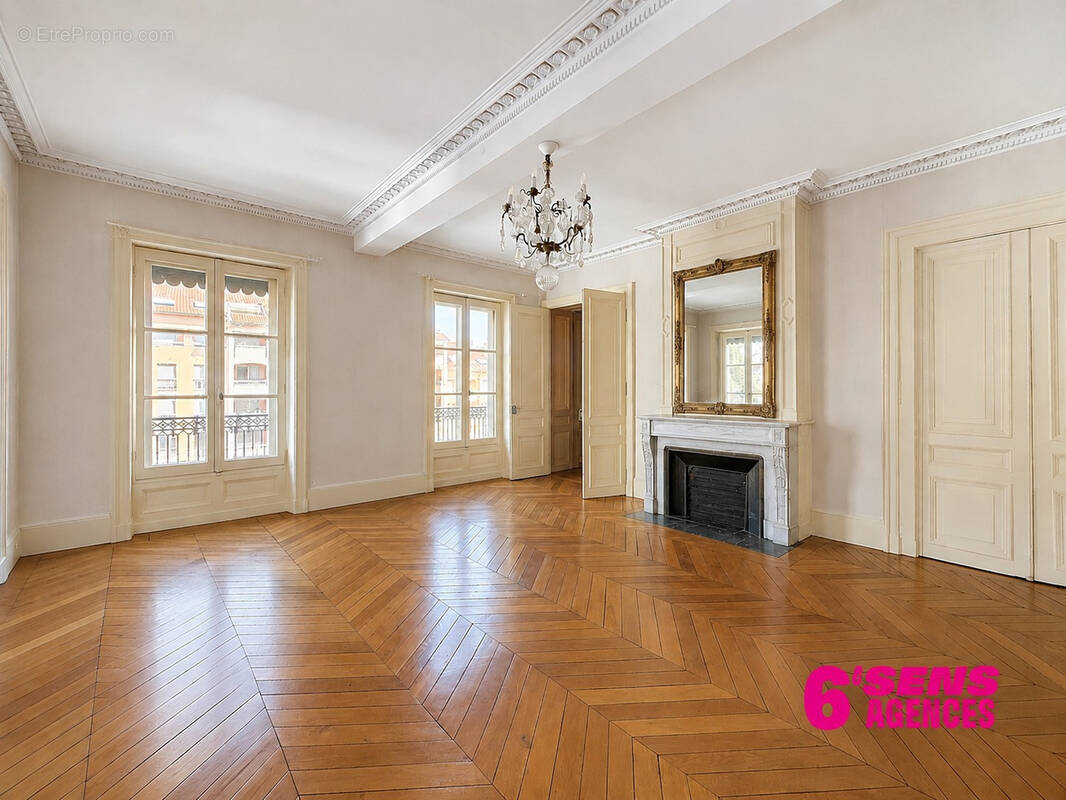 Appartement à LYON-5E