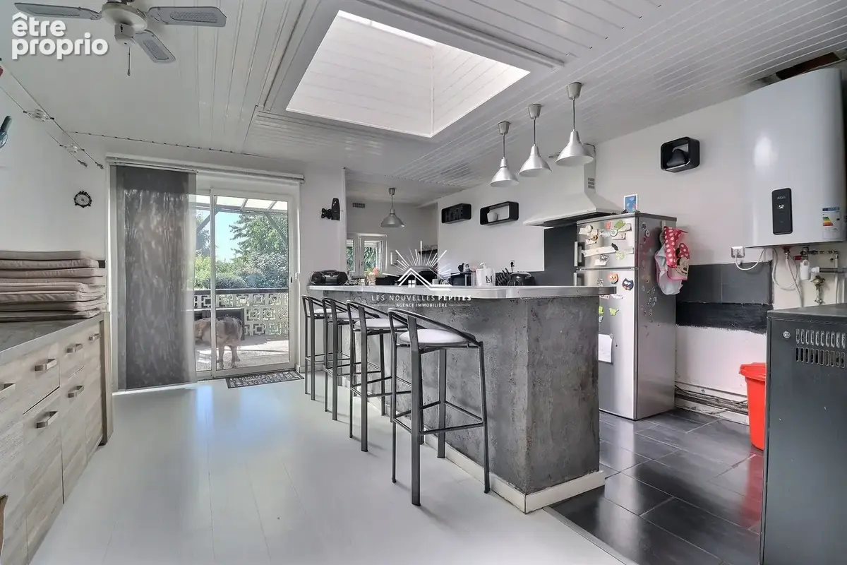 Maison 4 pièces 113 m² à vendre à Croix (59170) - photo 2