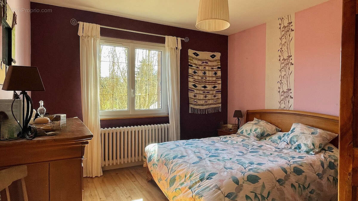 Maison à CONCHES-EN-OUCHE