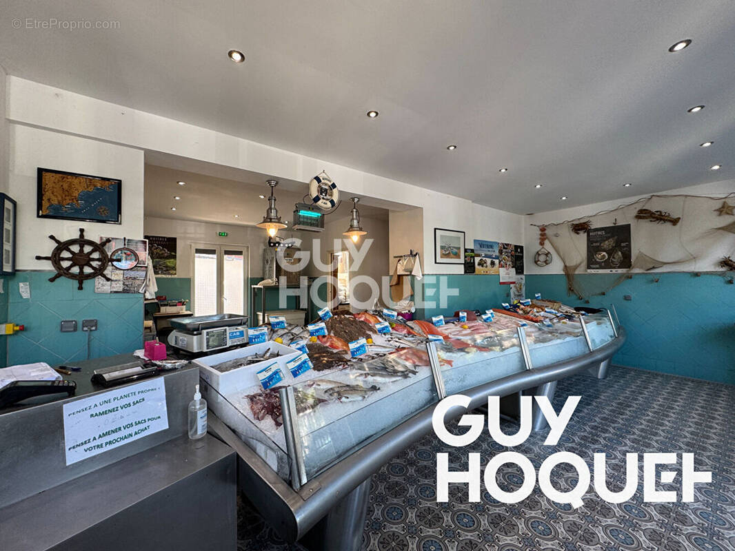 Commerce à PARAY-VIEILLE-POSTE