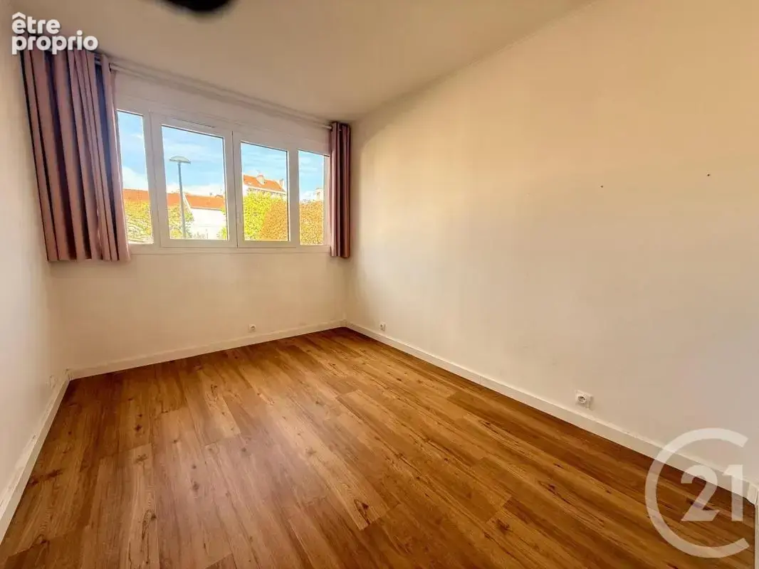 Appartement 4 pièces 70 m² à vendre à Fontenay-Sous-Bois (94120) - photo 9