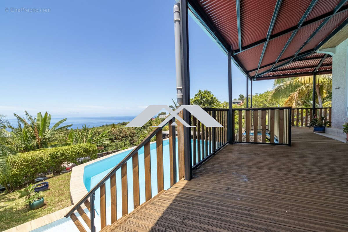 Maison à SAINT-JOSEPH