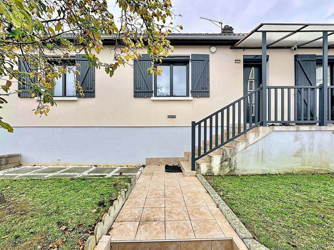 Maison à MAINVILLIERS