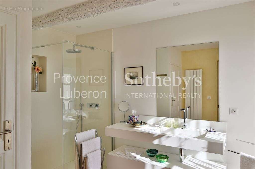 Maison à VAISON-LA-ROMAINE