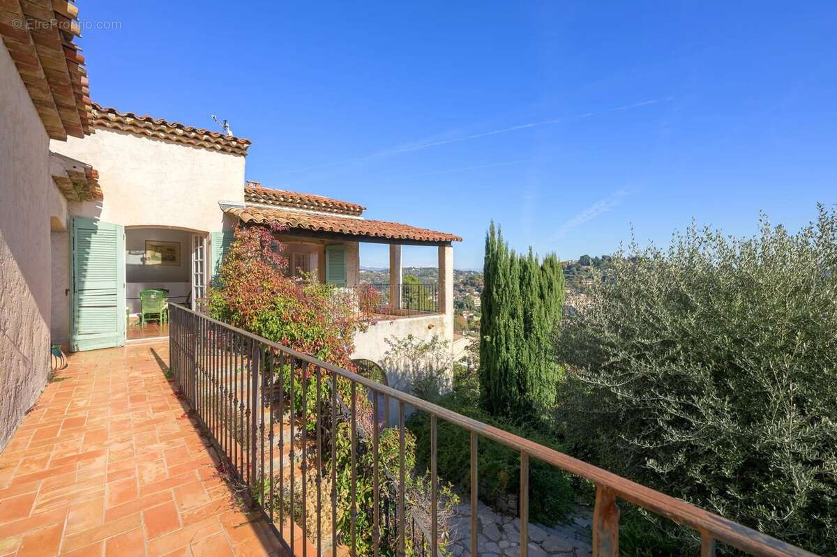 Maison à MOUGINS