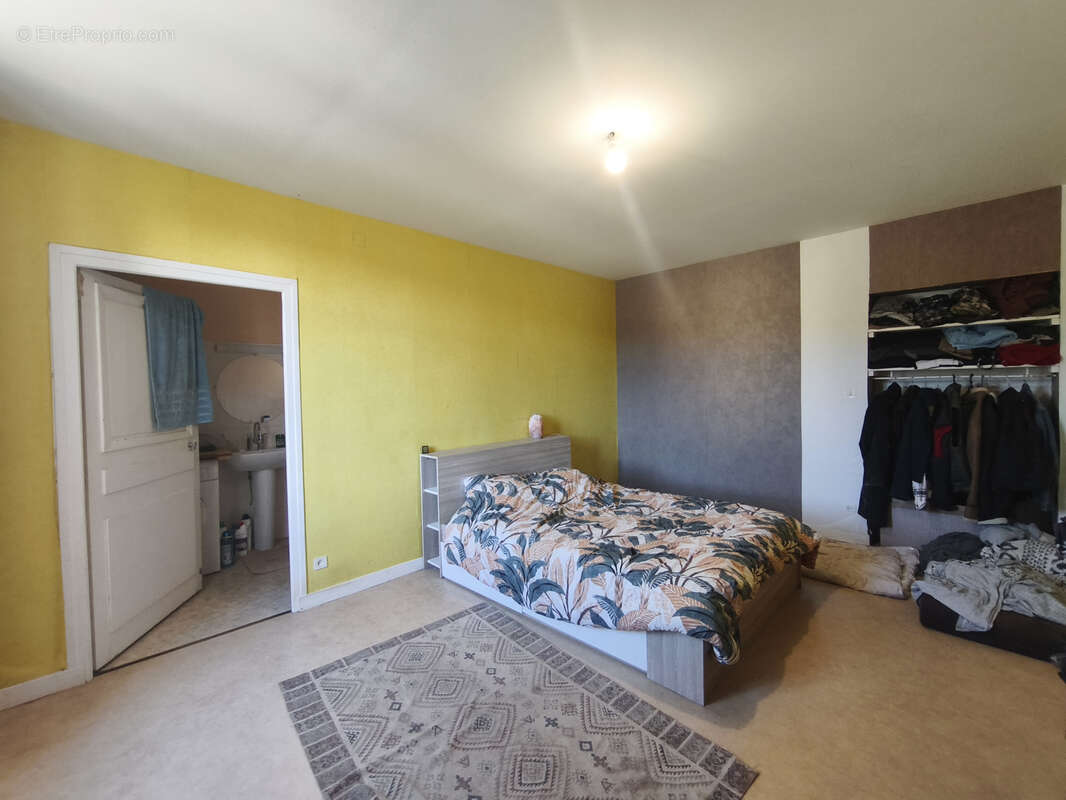 Appartement à BRENOD